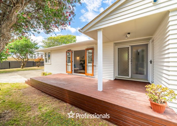  at 126 Cambridge Terrace, Fairfield, Lower Hutt, Wellington