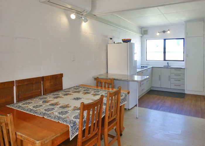  at 4/2 Himatangi Street, Himatangi Beach