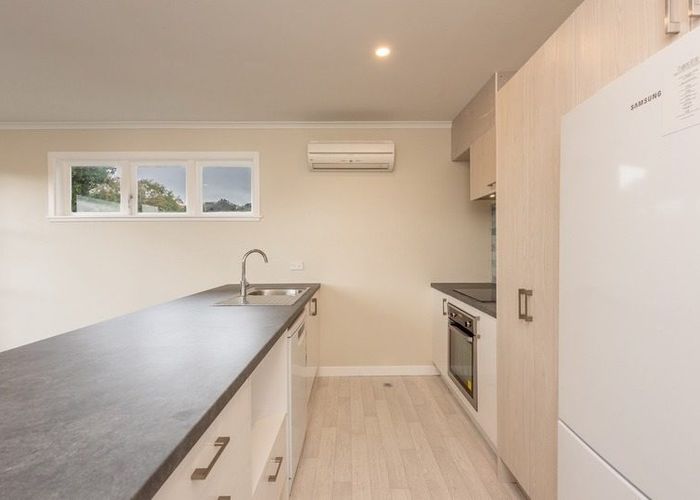  at 58 Garden Road, Northland, Wellington