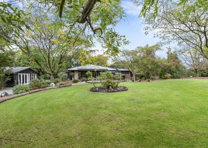  at 300 Hasketts Road, Yaldhurst, Christchurch