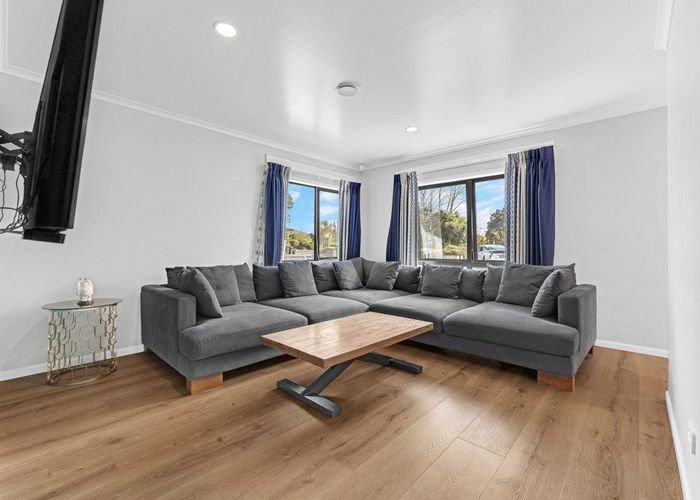  at 16 Sambrooke Crescent, Flat Bush, Manukau City, Auckland