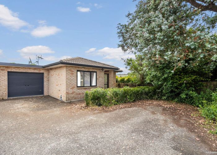  at 15 Lawford Place, Mangere, Manukau City, Auckland