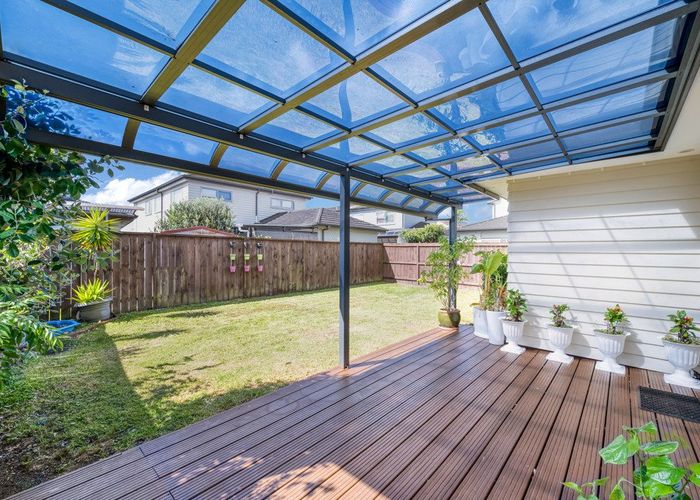  at 8 Reno Way, Flat Bush, Manukau City, Auckland