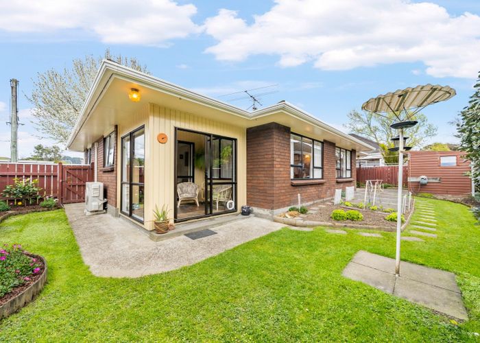  at 1A Oak Street, Ebdentown, Upper Hutt