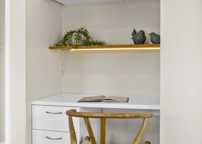  at 1/14 Chesley Place, Half Moon Bay, Manukau City, Auckland