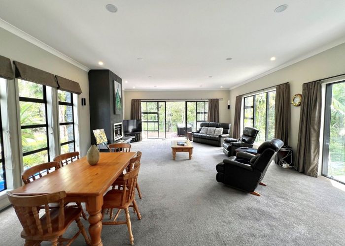  at 77 Paremoremo Road, Lucas Heights, Auckland