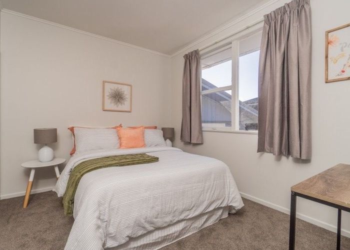  at 2/3 Epping Street, Glen Innes, Auckland City, Auckland