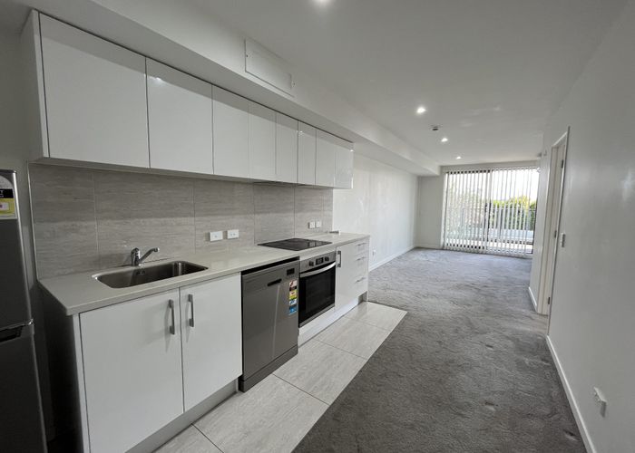  at 112/8 Gray Ave, Mangere East, Manukau City, Auckland