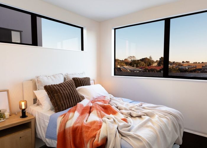  at 17 Paetai Lane, Te Atatu Peninsula, Waitakere City, Auckland