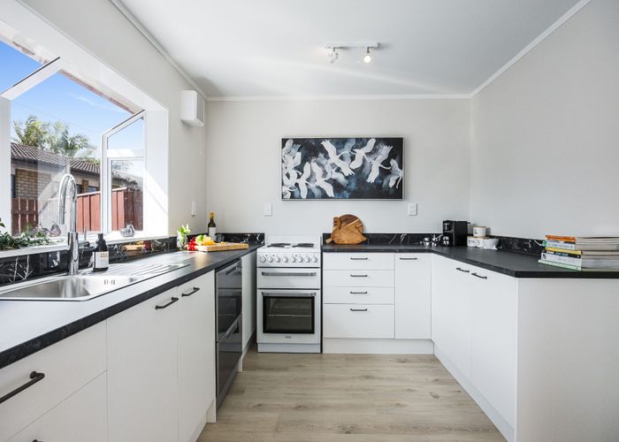  at 4/73 Vintage Drive, Henderson Valley, Waitakere City, Auckland