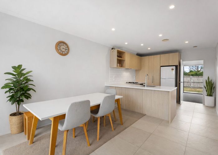  at 5 Pepene Avenue, Conifer Grove, Papakura, Auckland