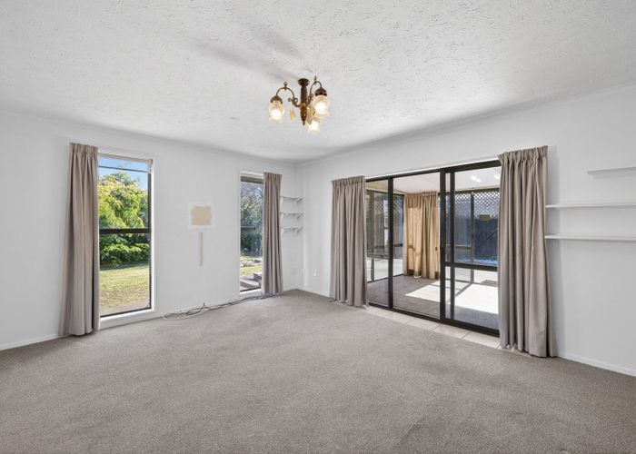  at 2/70 Marlow Road, Aranui, Christchurch City, Canterbury
