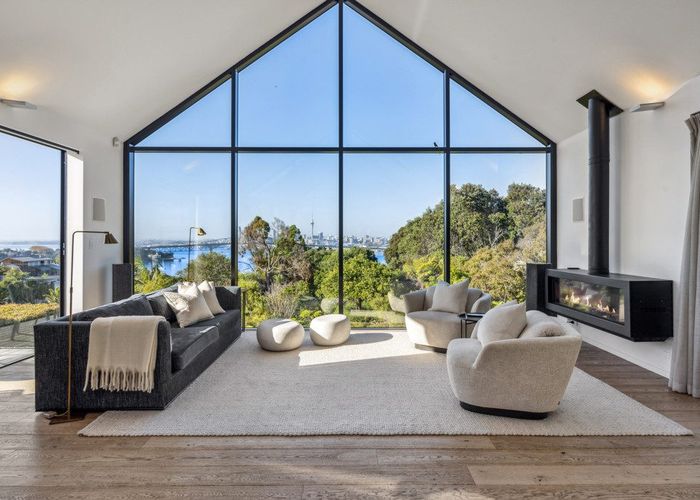  at 22 Bridge View Road, Birkenhead, Auckland