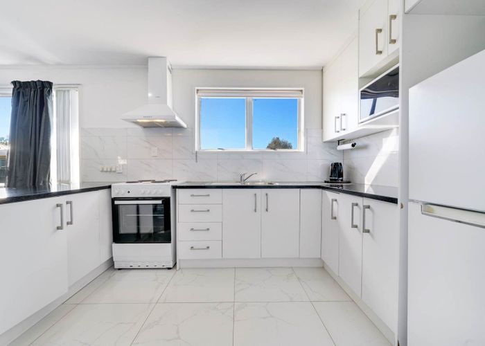  at 27 Sunlands Drive, Manurewa, Manukau City, Auckland