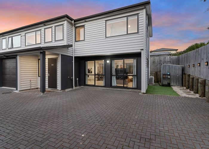  at 4C Geordie Street, Henderson, Waitakere City, Auckland