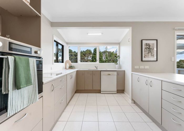  at 36 Valley View Road, Glenfield, North Shore City, Auckland