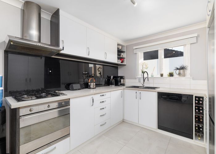  at 10 Maryhill Avenue, Hoon Hay, Christchurch City, Canterbury