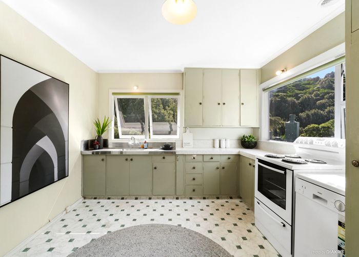  at 11 Churchill Drive, Wilton, Wellington