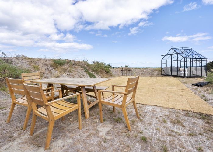  at 8 Signal Street, Foxton Beach, Horowhenua, Manawatu / Whanganui