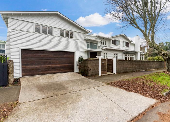  at 2 Lynch Street, Point Chevalier, Auckland City, Auckland