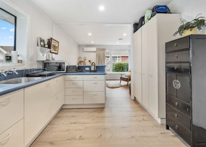  at 8 Roslyn Avenue, Mairehau, Christchurch