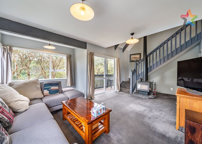  at 21 Kerkwall Drive, Naenae, Lower Hutt