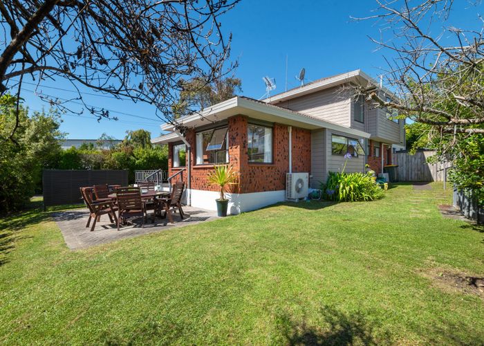  at 1/357 Beach Road, Campbells Bay, Auckland