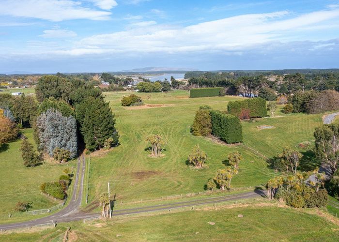  at 61 Otatara Road, Otatara