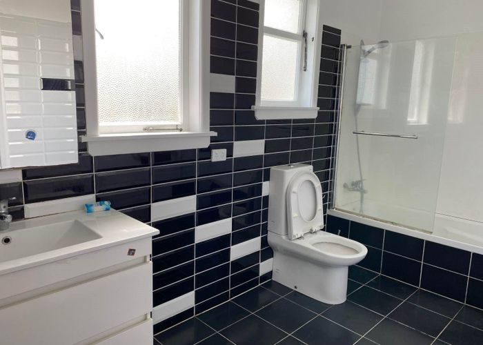  at 114 Mcleod Road, Te Atatu South, Auckland