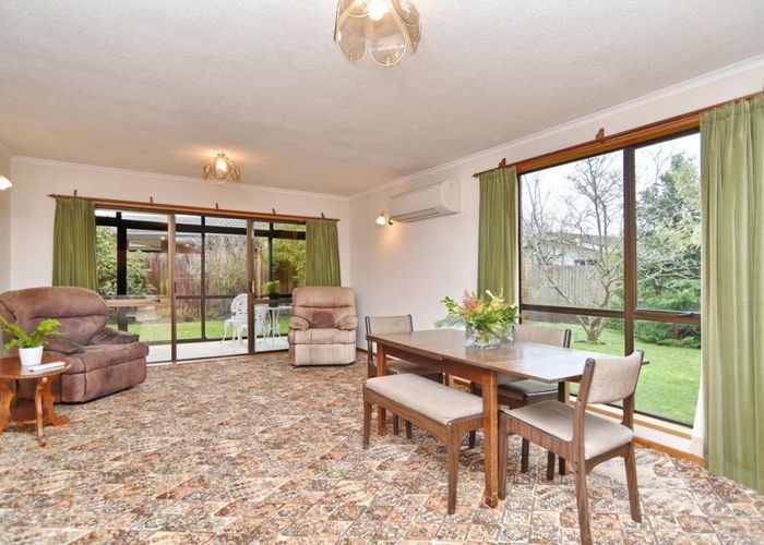  at 11 Lakewood Drive, Burwood, Christchurch