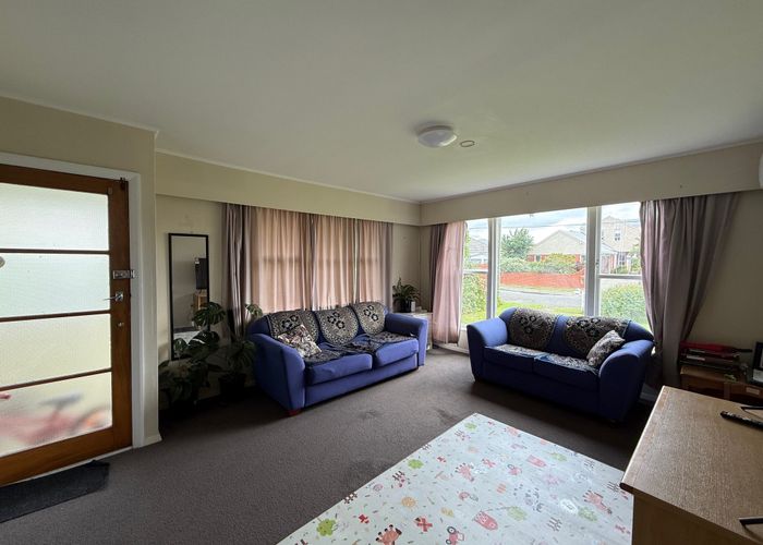  at 3 Fairfield Avenue, Fairfield, Lower Hutt, Wellington