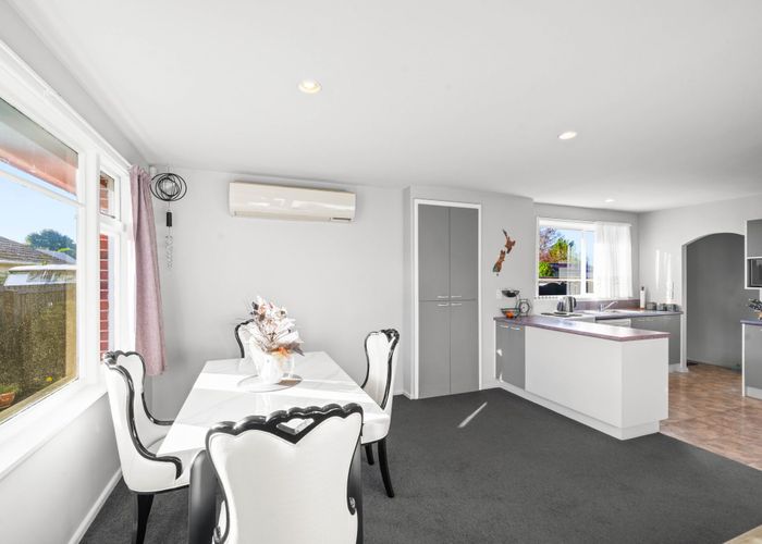  at 1/310 Main North Road, Redwood, Christchurch City, Canterbury
