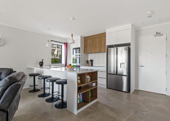  at 1/33 Nugget Avenue, Hobsonville, Waitakere City, Auckland