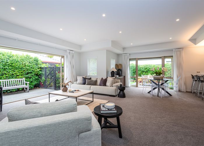  at 70E Jeffreys Road, Fendalton, Christchurch