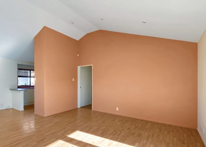  at 4/390 West Coast Road, Glen Eden, Waitakere City, Auckland