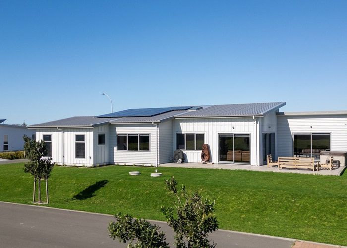  at 2 Haggerty Green, Te Awanga, Hastings, Hawke's Bay