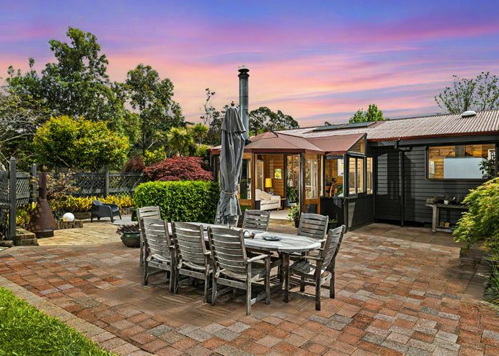  at 19 Mountain View Road, Morningside, Auckland