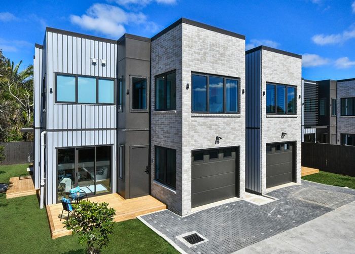  at 42 Church Road, Mangere Bridge, Manukau City, Auckland