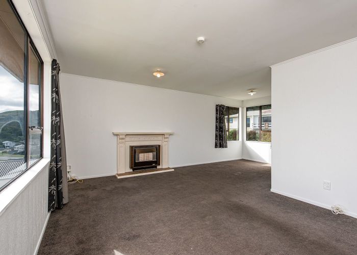  at 27 Invercargill Drive, Kelson, Lower Hutt, Wellington