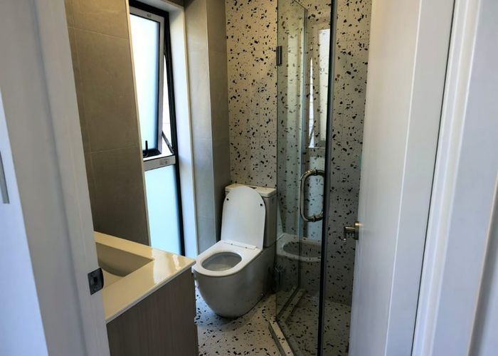  at 4/4024 Great North Road, Glen Eden, Waitakere City, Auckland