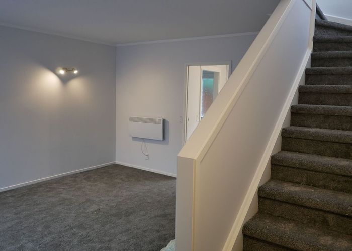  at 3/112 Owairaka Avenue, Mount Albert, Auckland City, Auckland