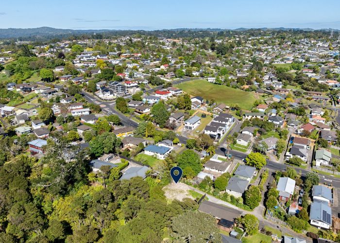  at 2/48 Reynella Drive, Massey, Waitakere City, Auckland