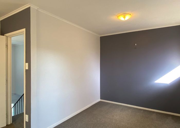  at 76 Weatherly Road, Torbay, Auckland