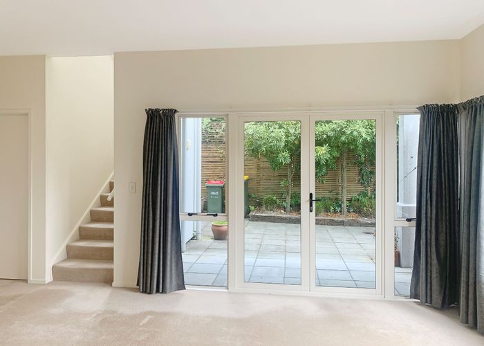  at 1/112 Clarence Street, Hamilton Lake, Hamilton