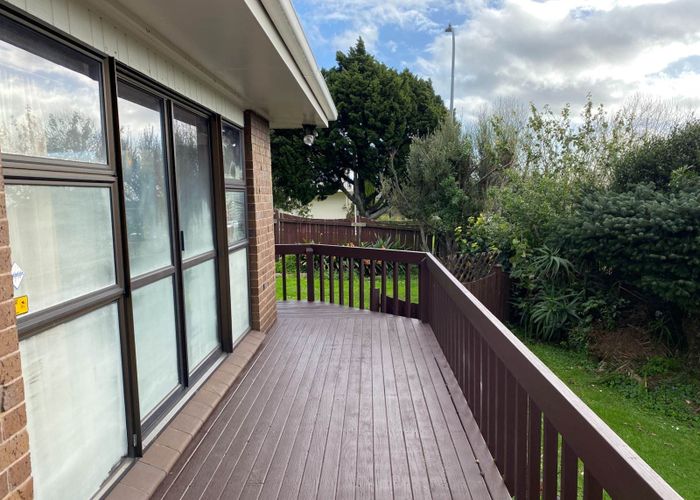  at 2/3 Diorella Drive, Clover Park, Manukau City, Auckland
