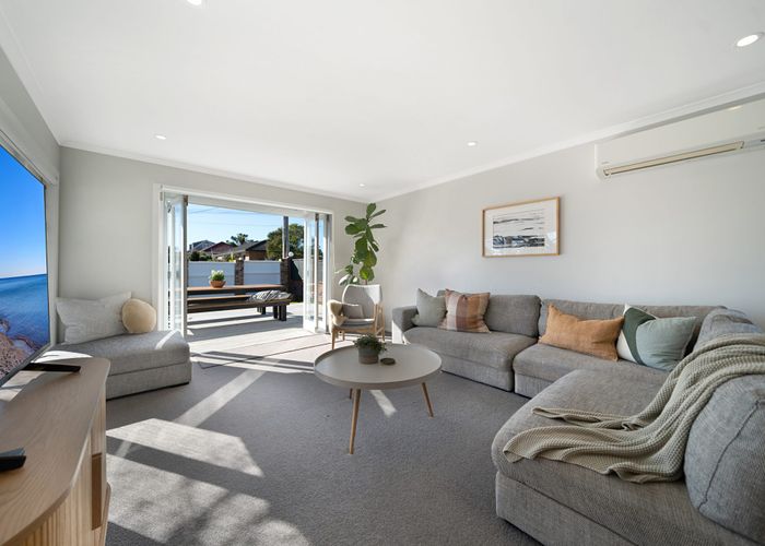  at 1/18 Strid Road, Te Atatu South, Waitakere City, Auckland