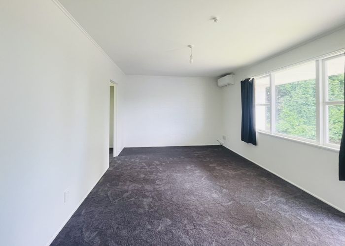  at 2/42 Hamlin Rd, Mount Wellington, Auckland City, Auckland