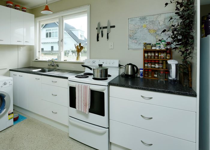  at 74 Bronte Street East, Nelson