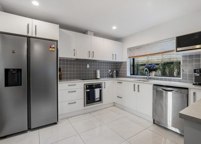  at 88b West Harbour Drive, West Harbour, Waitakere City, Auckland