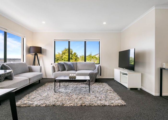  at 18 Horizon Way, West Harbour, Waitakere City, Auckland